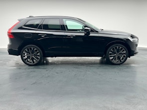 Vehicle image VOLVO XC60 2.0 T6 TE Ultra Dark eAWD
