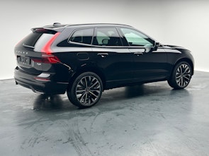 Vehicle image VOLVO XC60 2.0 T6 TE Ultra Dark eAWD