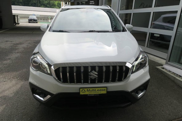 First vehicle image