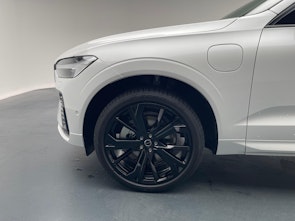 Vehicle image VOLVO XC60 2.0 T6 TE Black Edition eAWD