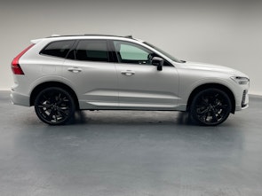 Vehicle image VOLVO XC60 2.0 T6 TE Black Edition eAWD
