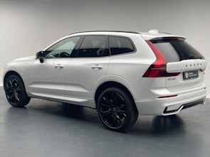 Vehicle image VOLVO XC60 2.0 T6 TE Black Edition eAWD