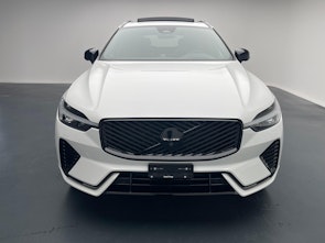 Vehicle image VOLVO XC60 2.0 T6 TE Black Edition eAWD