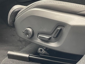 Vehicle image VOLVO XC60 2.0 T6 TE Black Edition eAWD