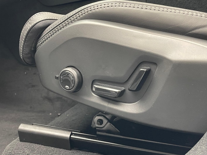 Vehicle image VOLVO XC60