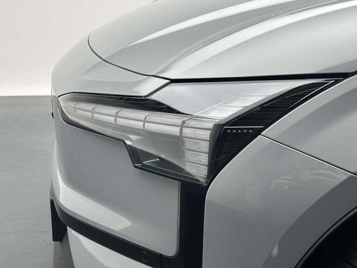 Vehicle image VOLVO EX 30