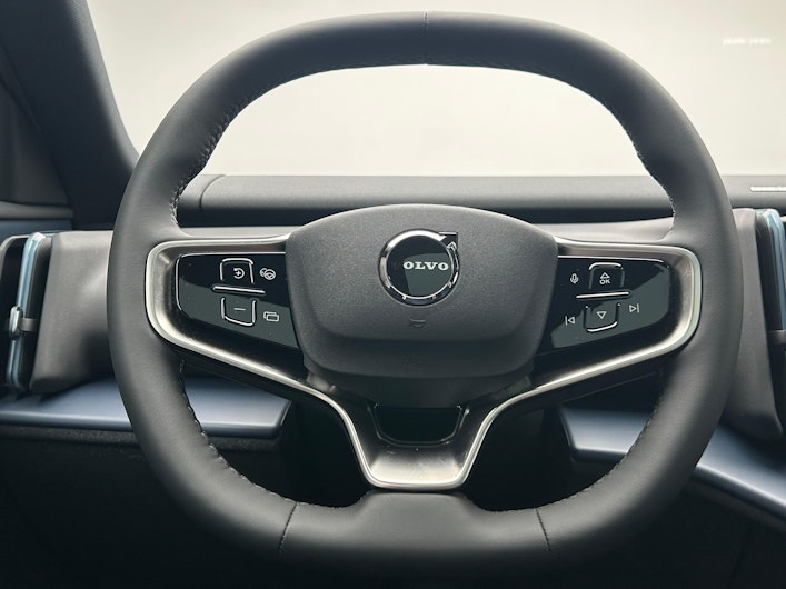 Vehicle image VOLVO EX 30