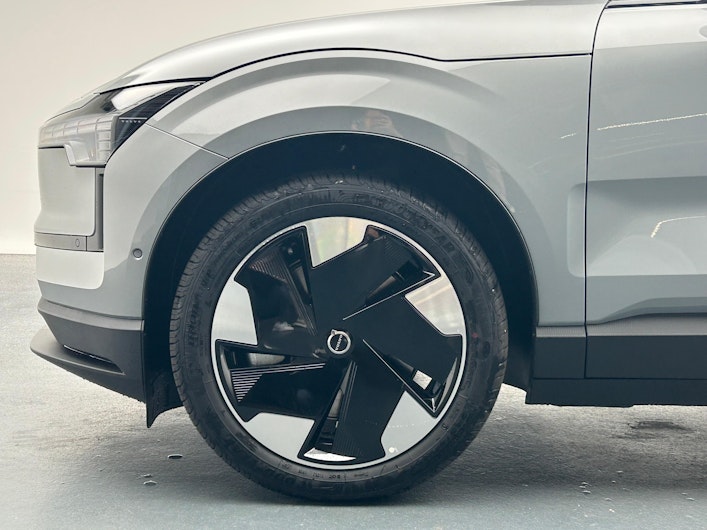 Vehicle image VOLVO EX 30