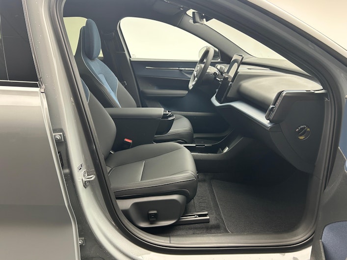 Vehicle image VOLVO EX 30