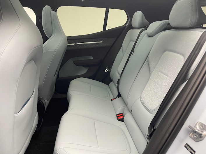 Vehicle image VOLVO EX 30