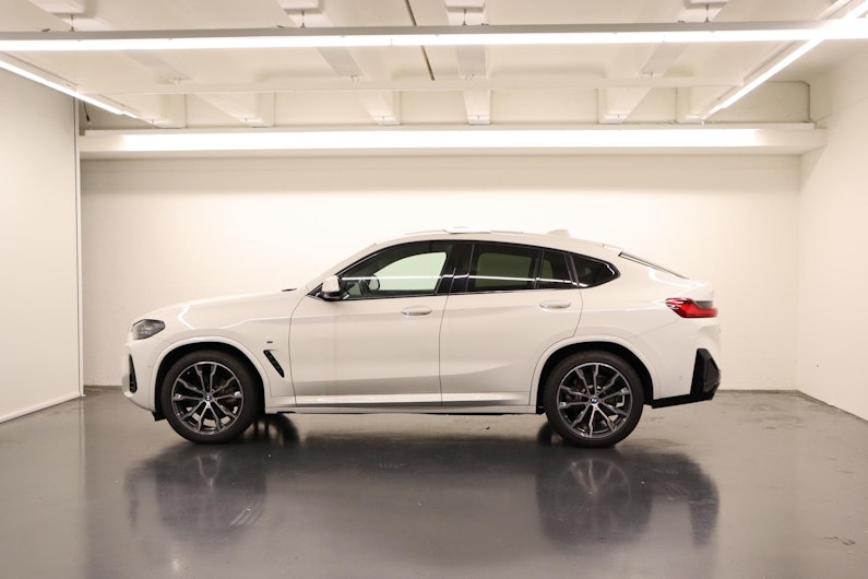 Vehicle image BMW X4