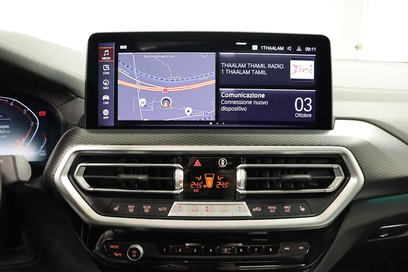 Vehicle image BMW X4