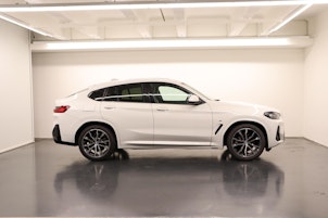 Vehicle image BMW X4 20d xDrive