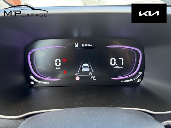 Vehicle image 9 Vehicle image 9