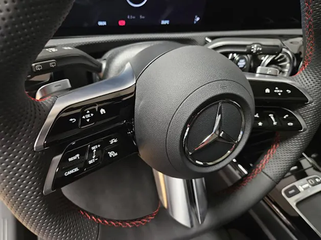Mercedes-Benz A 250 4Matic AMG Line