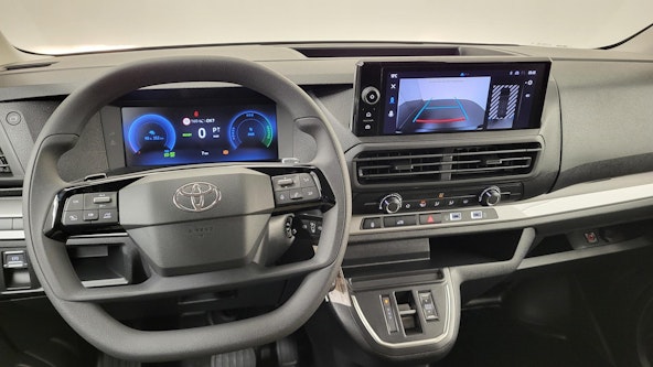 Vehicle image 6 Vehicle image 6