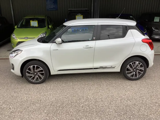 Suzuki Swift 1.2 Piz Sulai Top Hybrid 4x4
