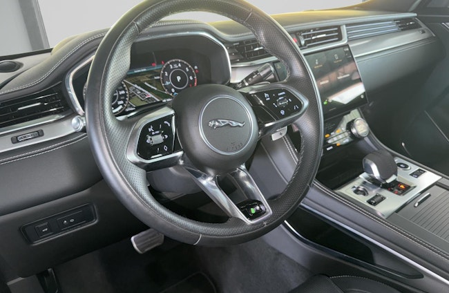 Vehicle image 7 Vehicle image 7