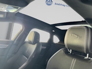 Vehicle image JAGUAR F-Pace 2.0 I4 250 R-Dynamic SE AWD