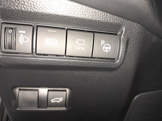 Vehicle image 13 Vehicle image 13