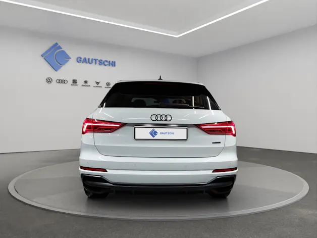 Audi Q3 35 TDI S line quattro S-tronic