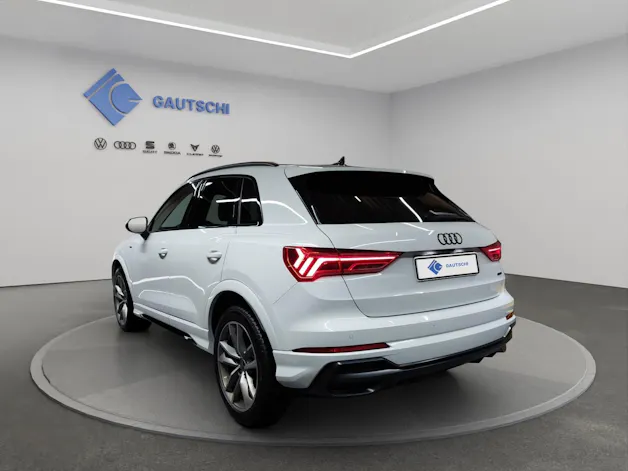 Audi Q3 35 TDI S line quattro S-tronic