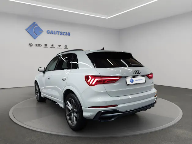 Audi Q3 35 TDI S line quattro S-tronic
