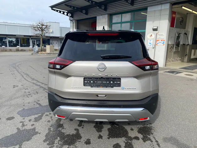 Nissan X-Trail 1.5 VC-T e-Power 4WD 7 Sitze Tekna