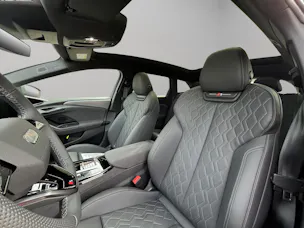 Audi A6 Avant e-tron quattro