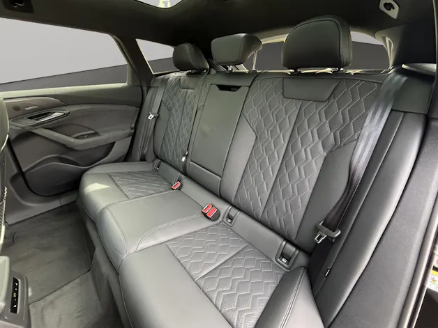 Audi A6 Avant e-tron quattro