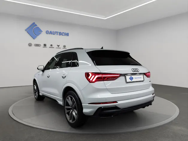 Audi Q3 35 TDI S line quattro S-tronic