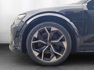 Audi e-tron S quattro