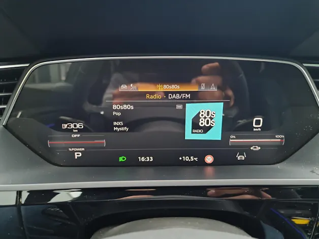 Audi e-tron S quattro