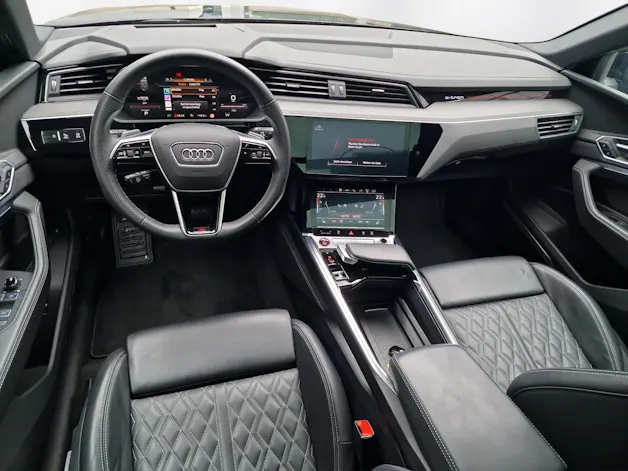 Audi e-tron S quattro