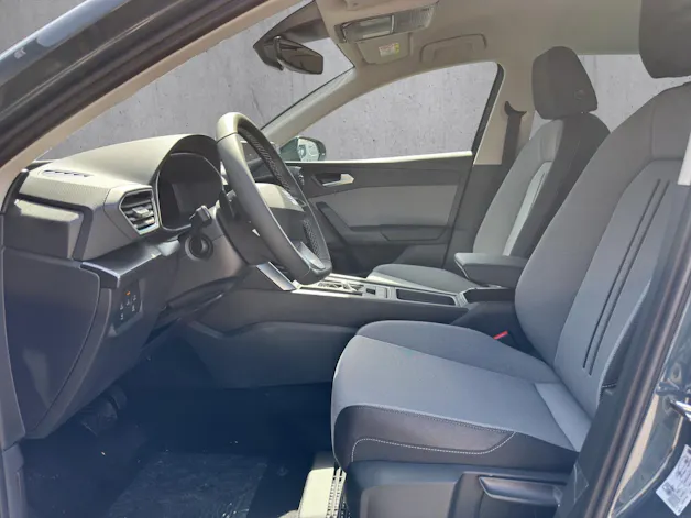 SEAT Leon 1.5 eTSI mHEV DSG Go