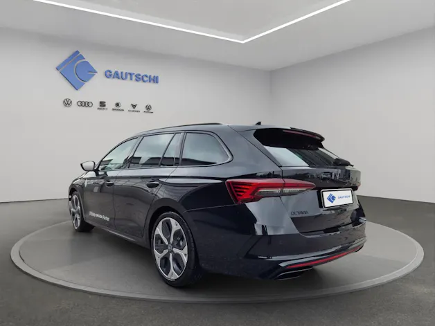 Škoda Octavia Combi 2.0 TSI DSG RS