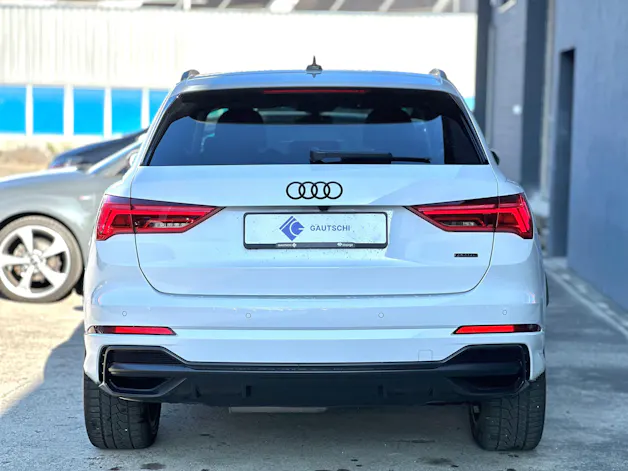 Audi Q3 35 TDI S line quattro S-tronic