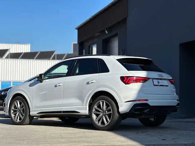Audi Q3 35 TDI S line quattro S-tronic