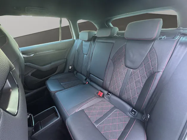 Škoda Octavia Combi 2.0 TSI DSG RS