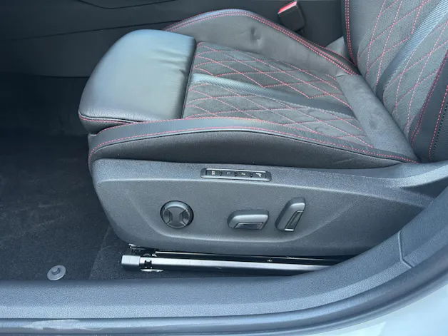 Škoda Octavia Combi 2.0 TSI DSG RS