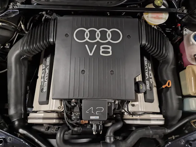 Audi S6 Avant quattro 4.2