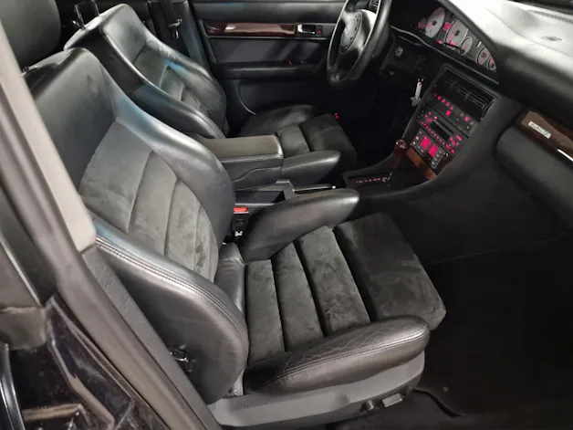 Audi S6 Avant quattro 4.2
