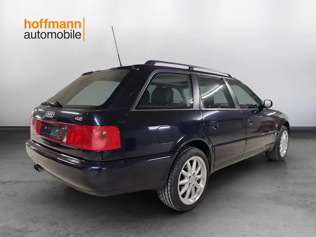 Audi S6 Avant quattro 4.2