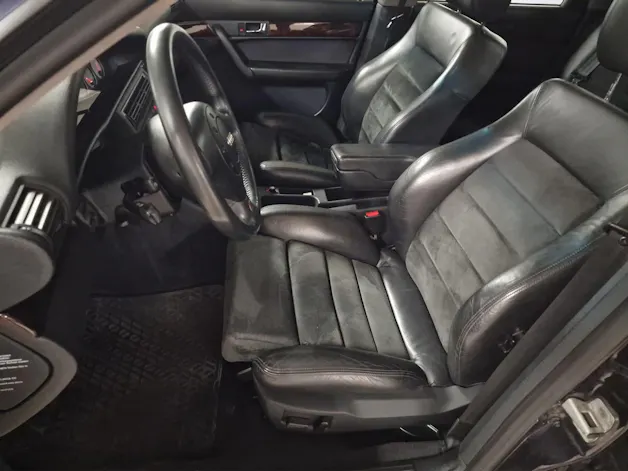 Audi S6 Avant quattro 4.2