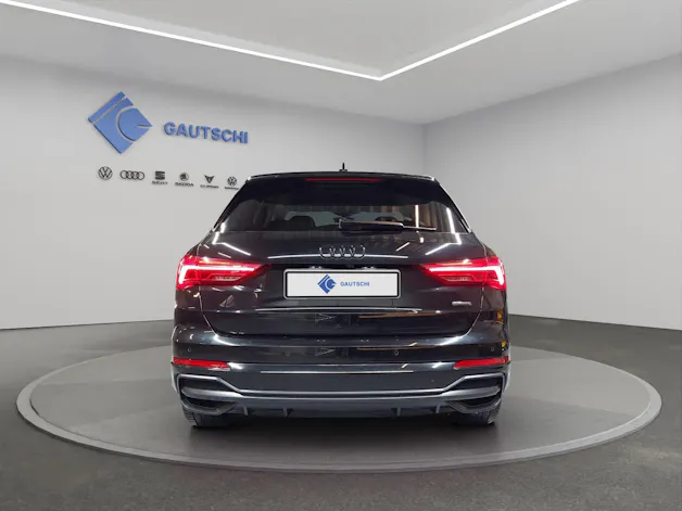 Audi Q3 35 TDI S line quattro S-tronic