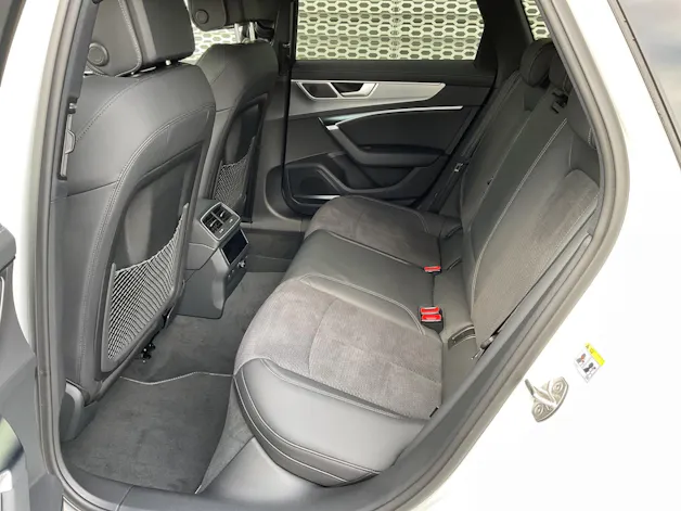 Audi A6 Avant 40 TDI Attraction S line quattro S-tronic