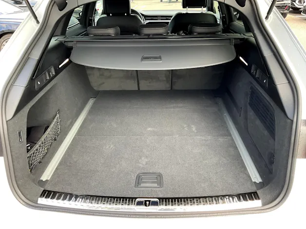 Audi A6 Avant 40 TDI Attraction S line quattro S-tronic