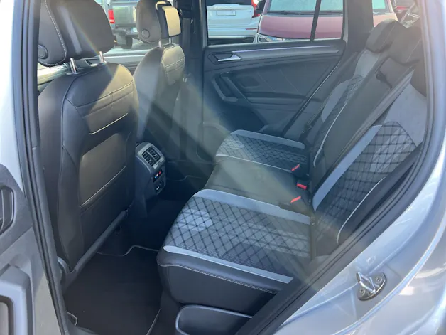 VW Tiguan 2.0TSI R-Line 4Motion DSG