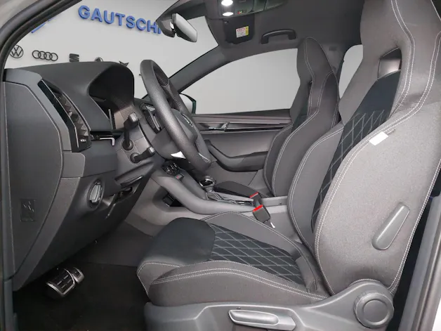 Škoda Karoq 2.0 TSI SportLine 4x4 DSG