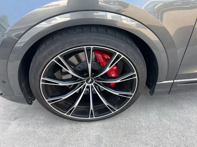 Audi SQ8 50 TDI quattro tiptronic